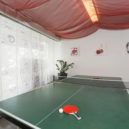 Kesch Chesa Quadrella Apartment